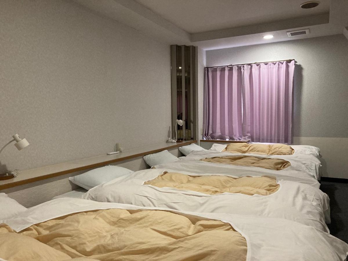 J-Hoppers Beppu Guesthouse ジェイホッパーズ別府ゲストハウス Экстерьер фото